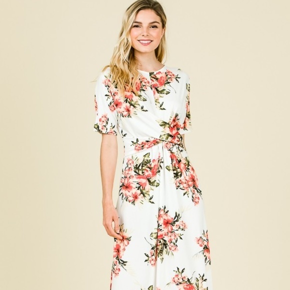 Kaylas Armoire Dresses Floral Short Sleeve Maxi Dress Poshmark